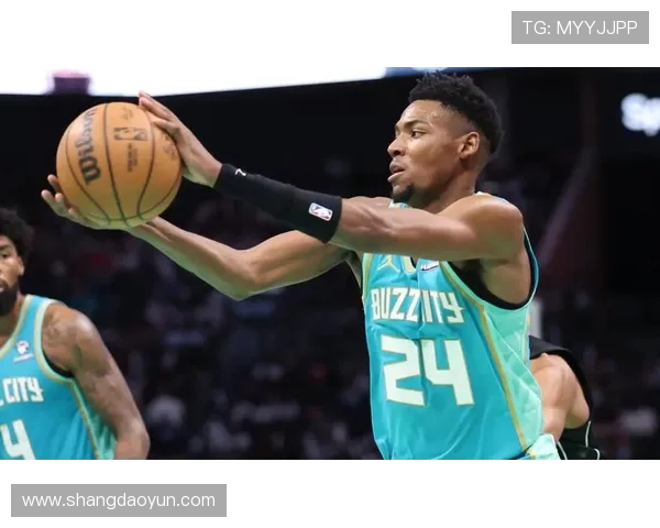 NBA新赛季火力全开四大新星揭幕战齐砍40分点燃联盟激情